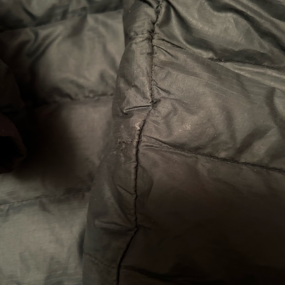 Mens Patagonia down sweater size small - Picture 3 of 3